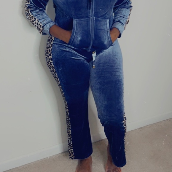 Grey & Leopard Two Piece outfit w/hood - Picture 4 of 6